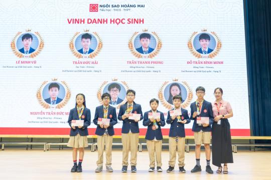 Sinh hoạt dưới cờ khối thcs tháng 11: “lời tri ân gõ cửa”
